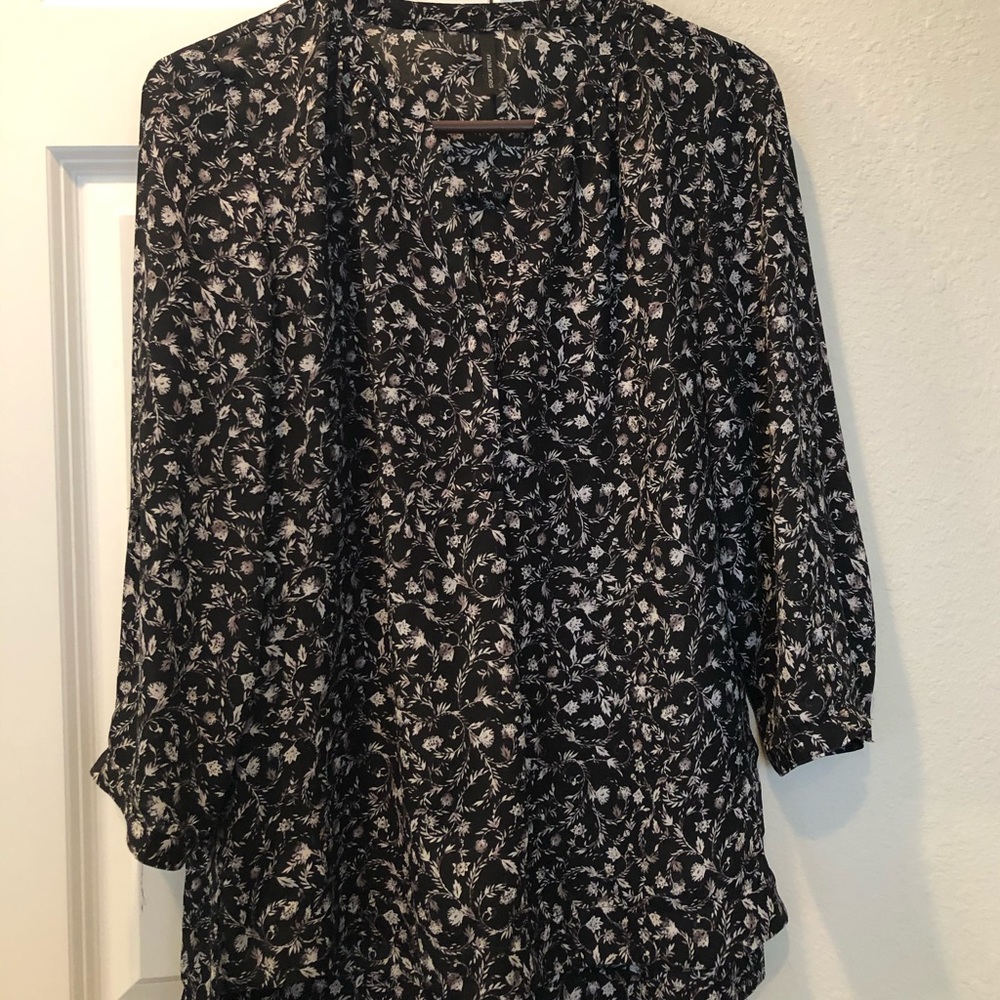 Maurices long sleeved black floral top